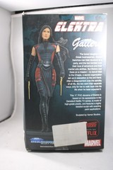 Marvel Gallery Elektra Netflix PVC Figure Diamond Select Toys 11in