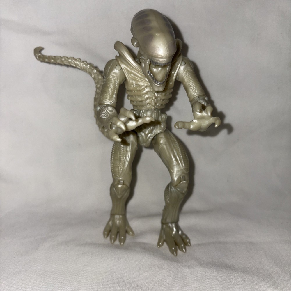 Alien Collection Xenomorph Drone Xeno Figure Special Edition Collector Series 7″