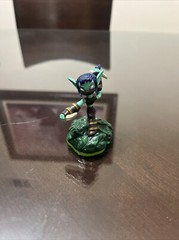 Skylanders Spyro’s Adventure – Stealth Elf Figure