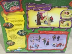 UNIVERSAL STUDIOS/PLAYMATES VINTAGE 2000 PLAYSET “HOW THE GRINCH STOLE CHRISTMAS