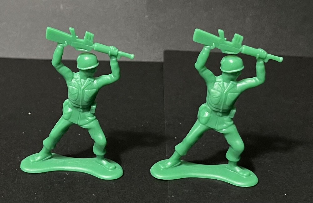 Lot Of 2 Toy Story “Bucket O Soldiers” 2” Replacement Riflemen Parts