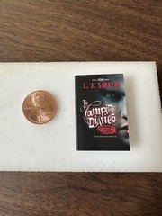 Zuru Mini Brands Books Series 1 *You Pick – Common* $4.99 Flat Rate Ship
