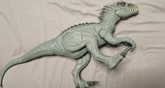 Jurassic World Dino Trackers Camouflage ‘N Battle Indominus Rex Action Figure