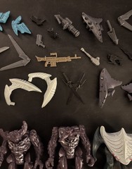 BIG Final Faction Action Figure & Accessories Lot Kharn Alien Hive, Weapons