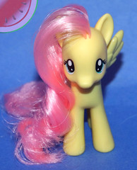 My Little Pony G4 FLUTTERSHY with Angel Bunny Pet Brushable Shy Eyes Original