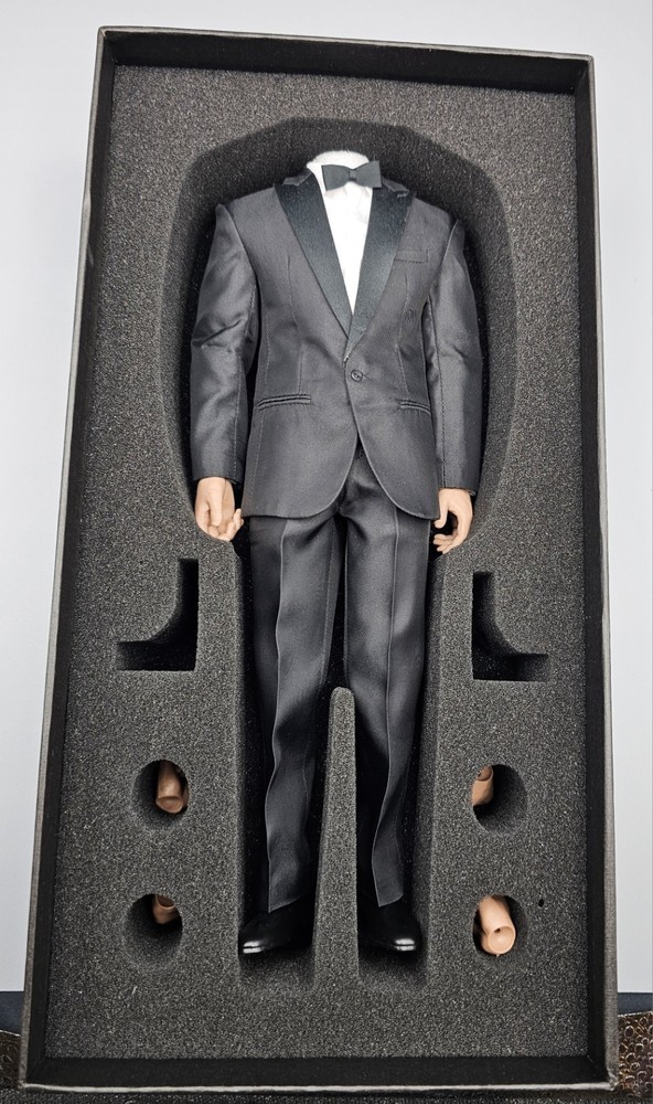 TOPO STUDIO TP021 1/6 Scale James Bond 007 Black Suit With Body