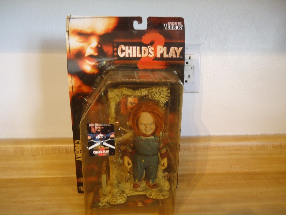 McFarlane Movie Maniacs “Chucky” Child’s Play 2 Figure with Replica Movie Poster