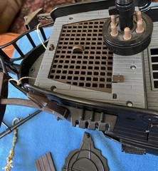 Hawthorne Pirates Of The Caribbean Black Pearl Ghost Ship & Figures lights sound