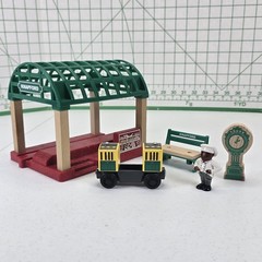 Thomas & Friends Wooden Wood Railway Knapford Train Station