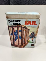 Mego Planet Of The Apes Jail 1967 Original Action Figure Cage Original Box