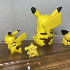 POKEMON ACTION FIGURE LOT PIKACHU Dedenne Pichu
