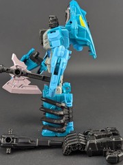 Transformers Generations Selects Lobclaw complete Takara King Posiedon Seacons