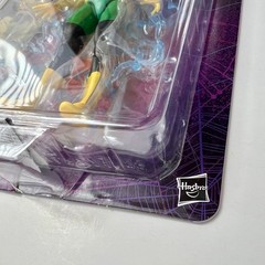Hasbro Marvel Legends Spider-Man Retro Card Electro (Francine Frye) 6″ Figure