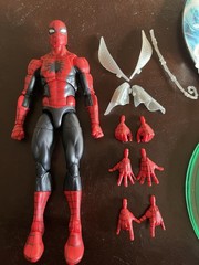 Hasbro 60th Amazing Fantasy Spider-Man Action Figure 6” & 2 Mezco Flight Stands