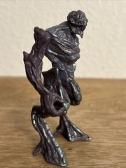 Final Faction Kharn 3.75” Action Figure Hive Class Drone Greenbrier Plastic Toy
