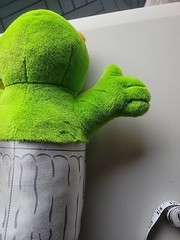 Oscar the Grouch Large 14 inch Soft Plush Stuffed Toy Licensed NEW Sesame Street