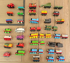 Thomas the Tank Engine Die Cast Metal Magnetic Lot of 35 Trains Cars +FAST SHIP!