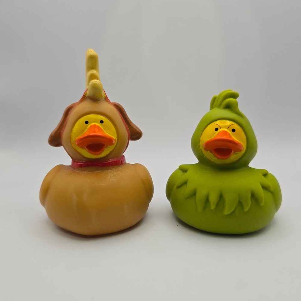 Dr. Seuss™ The Grinch & Max Rubber Duck 2pc Set Jeep Ducking FAST US Shipper