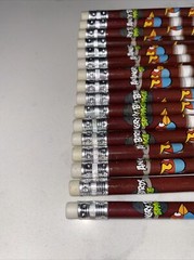 Angry Birds Pencils Unique COLLECTIBLES Angry Bird on Top – Lot of 16