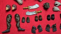 Animal Warriors Of The Kingdom Ultra Lot of 40 pieces