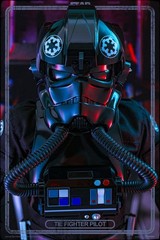 Hot Toys Star Wars New Hope Tie Fighter Pilot Trooper MMS798 1/6 Sideshow Disney