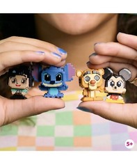 2024 NEW! Disney Doorables PIXEL PERFECT ~ Pick you character!!