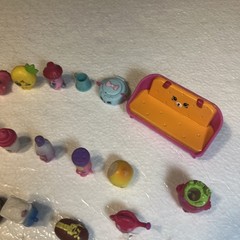 Mini Shopkins lot of 30 mini figures mixed series plus accessories