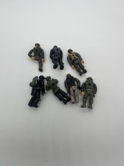 VINTAGE SOLDIER MILITARY ACTION FIGURES LOT/ G.I. Joe/ One Missing Leg
