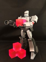 OVERSIZED MP Scale Energon Cubes for Masterpiece, Leader, and OS