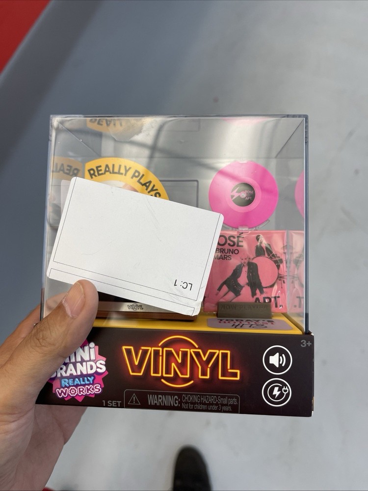 ZURU – Mini Brands – Really Works! (VINYL) Record Player Exclusive Playset – NIB