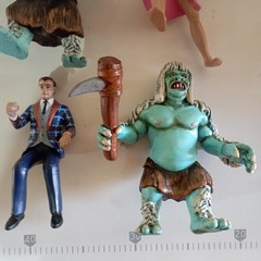 H.G. Wells’ George time traveler and Morlock For Time Machine 1/18 scale