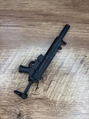 1/6 SCALE MP5 SUBMACHINE GUN