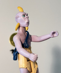 Vintage Kenner 1985 Star Wars Droids KEZ-IBAN figure Complete w/ gold Coin