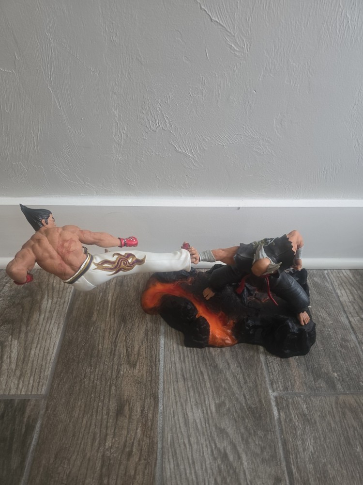 Tekken 7 Collector’s Edition figurine