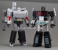Kids Toy Pocket Size Small Scale MFT Robot Destruction Fighters Model Figures