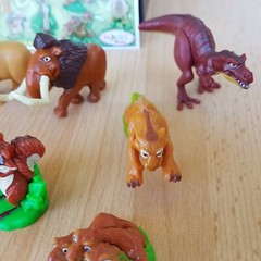 TOP KINDER SURPRISE SET – Ice Age 3 – MINT CONDITION 1.3″ miniature figurines