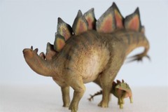 PNSO 1/35 Stegosaurus with Cubs Figure Model Dinosaur Collections Toys Gift
