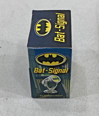 Mega Mini Kits DC Comics Batman Mini Bat-Signal Light & Comicbook Sealed FREESHP