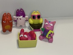 Lost Kitties Collectible Toy Figures Lot Of 7 Cat Figures