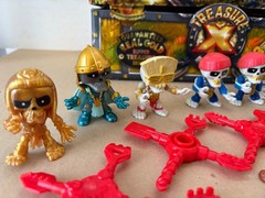 Legends Of Treasure Set – Pirates Figures Lot