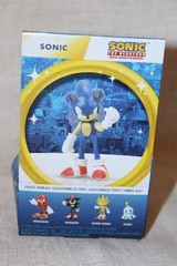 3PK Jakks Pacific Knuckles, Super Sonic, Sonic The Hedgehog 2.5in Action Figures