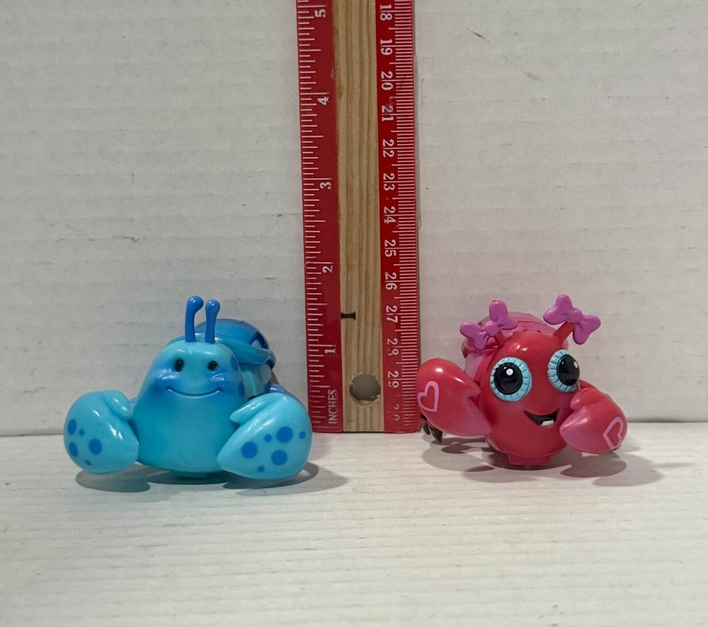 2 Xia Xia Pets: Loose Pink And Blue Hermit Crab Figure (no Batteries)