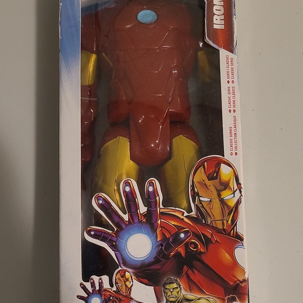 Marvel Iron Man Classic Series Red/Gold Plastic Action Figure