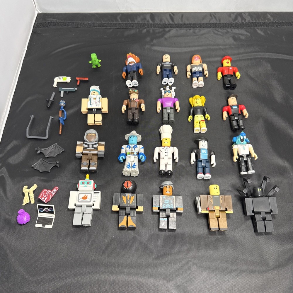 ROBL0X Action Figures Mixed Lot Of 19 Characters Plus Parts And Accessories