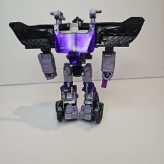 Transformers Generations War for Cybertron Deluxe WFC-S41 Barricade