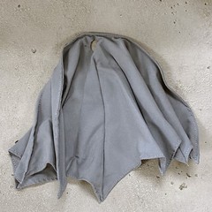 SU-MF-C-RTBAT: Grey Wired Cape for McFarlane Batman (Bat-Manga)