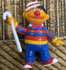 Vintage Sesame Street Ernie Tap Dancing PVC Figure 2.5 in. Tara Toys *FREE SHIP*