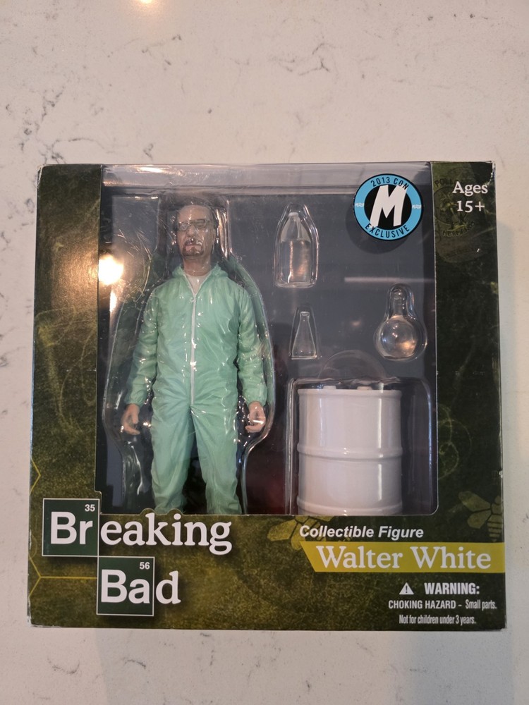 Breaking Bad Walter White Green Hazmat Suit 2013 New York Comic Con Exclusive
