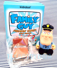 Family Guy Freakin’ Sweet Mini Figures 70’s Peter Jailhouse Meg Bride Lois 2026