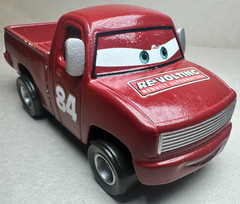 Disney Pixar Cars Re-Volting Crew Chief Pickup #84 Davey Apex Diecast 1:55 FC